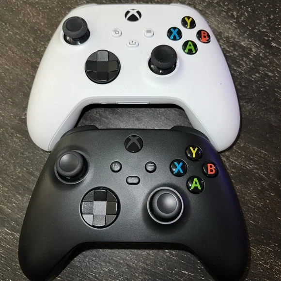 Xbox S 512GB only used a few times. W/ extra controller